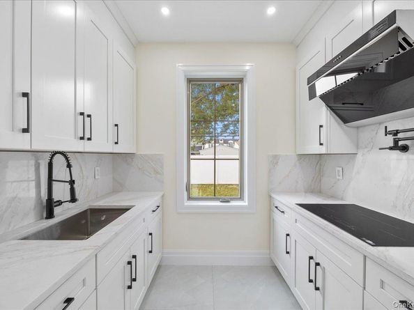 2481 Putnam Drive, East Meadow NY 11554