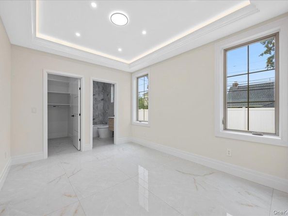 2481 Putnam Drive, East Meadow NY 11554