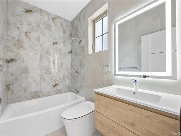 2481 Putnam Drive, East Meadow NY 11554