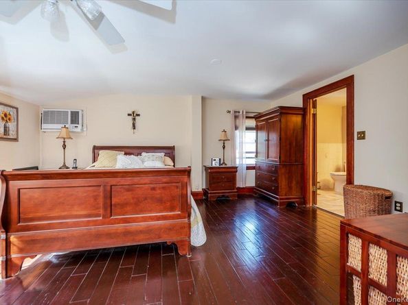 23 Arthur Avenue, Bethpage NY 11714