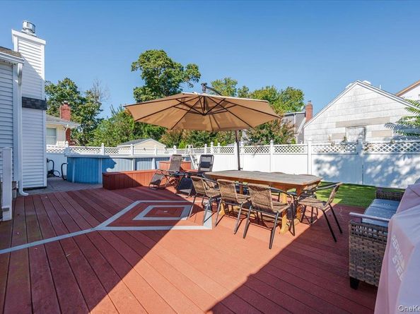 23 Arthur Avenue, Bethpage NY 11714