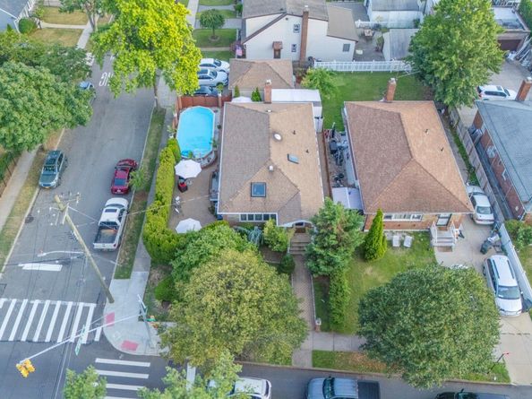 14118 14th Avenue, Whitestone NY 11357