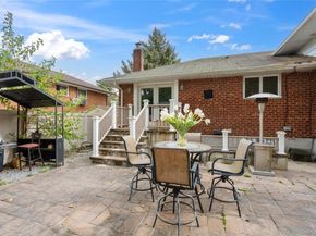 8 Westminster Road, Syosset NY 11791
