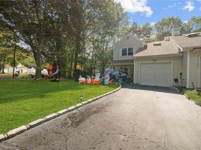 18 Lindsey Court, Holtsville NY 11742