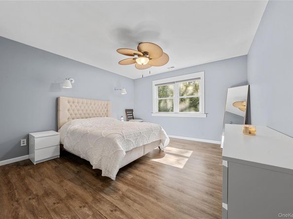 18 Lindsey Court, Holtsville NY 11742