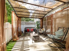 18 Lindsey Court, Holtsville NY 11742