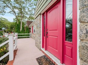 57 Carol St Street, Lynbrook NY 11563