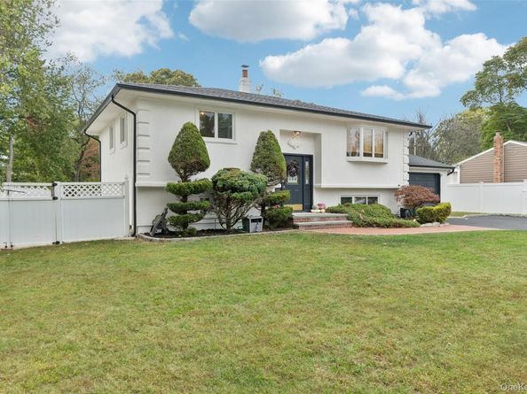 1 W End Avenue, Brentwood NY 11717