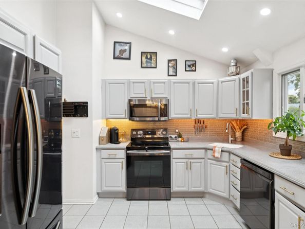 1 W End Avenue, Brentwood NY 11717