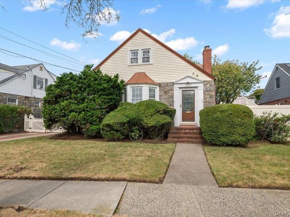 1067 Atlantic Avenue, Baldwin NY 11510