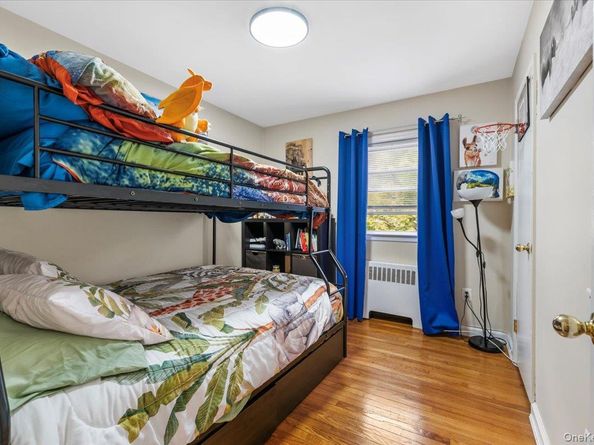 86 E 24th Street, Huntington Station NY 11746