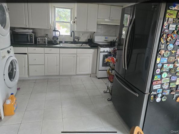 14 E Chestnut Street, Central Islip NY 11722