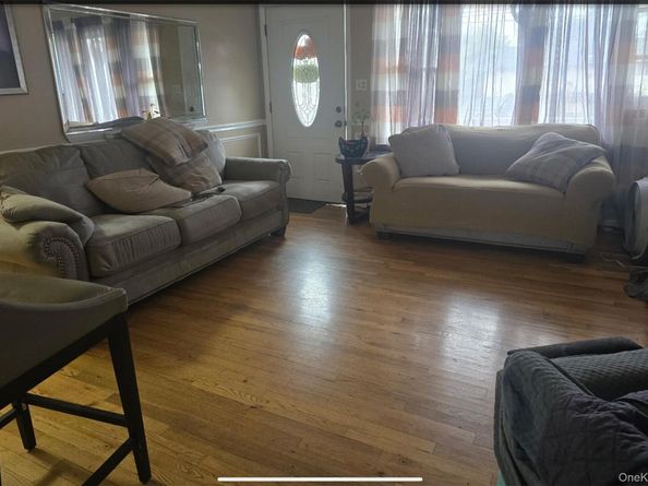 14 E Chestnut Street, Central Islip NY 11722