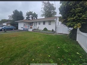 14 E Chestnut Street, Central Islip NY 11722