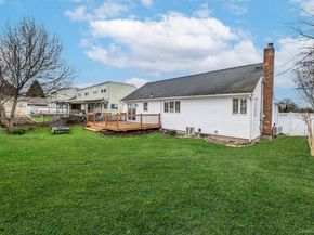 485 Farm Ranch Road W, Bethpage NY 11714
