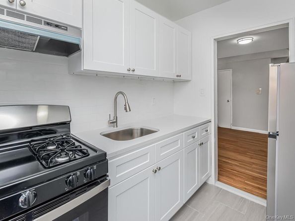 6535 Broadway 3F, Bronx NY 10471