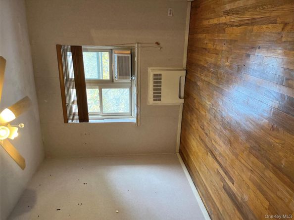 66-10 149th Street 4SD, Flushing NY 11367