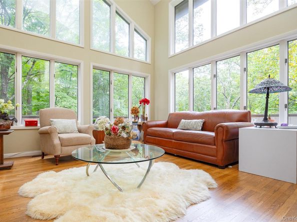 51 Major Lockwood Lane, Pound Ridge NY 10576