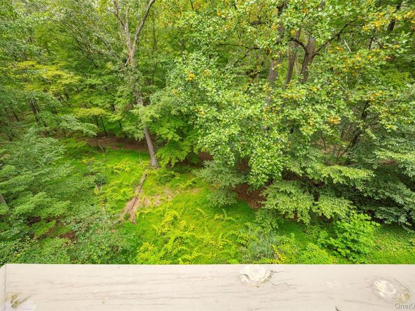 51 Major Lockwood Lane, Pound Ridge NY 10576
