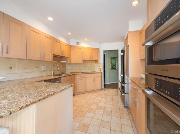 51 Major Lockwood Lane, Pound Ridge NY 10576