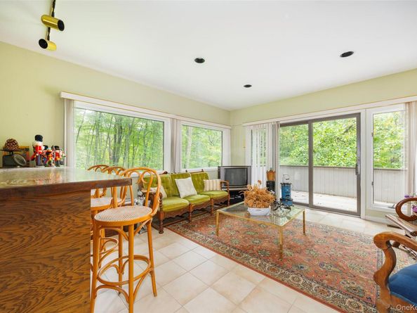 51 Major Lockwood Lane, Pound Ridge NY 10576
