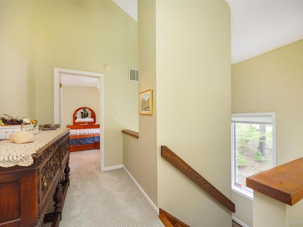 51 Major Lockwood Lane, Pound Ridge NY 10576
