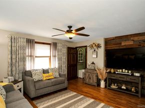 49 Norcross Avenue, Bethpage NY 11714