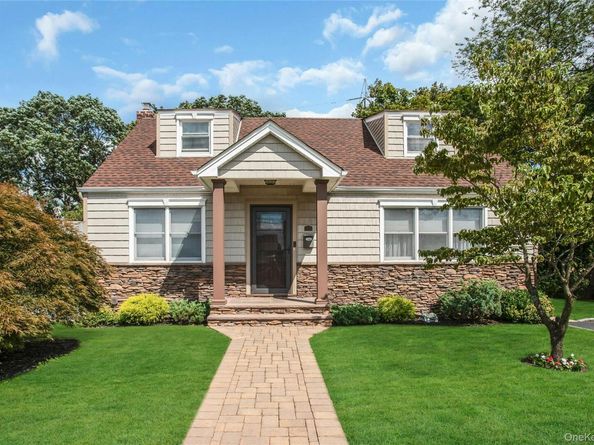 49 Norcross Avenue, Bethpage NY 11714