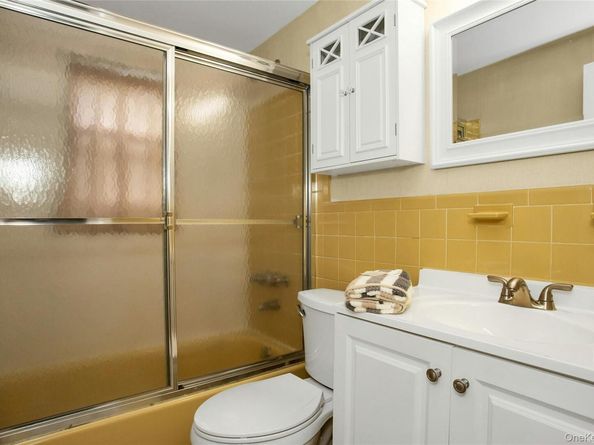 49 Norcross Avenue, Bethpage NY 11714