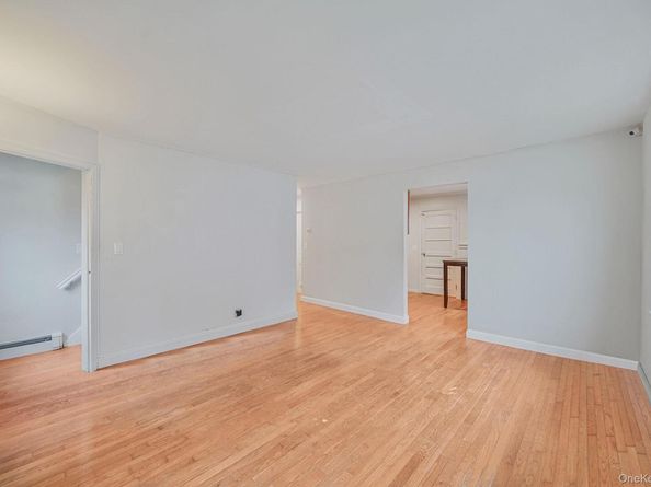 181 S Alleghany Avenue, Lindenhurst NY 11757