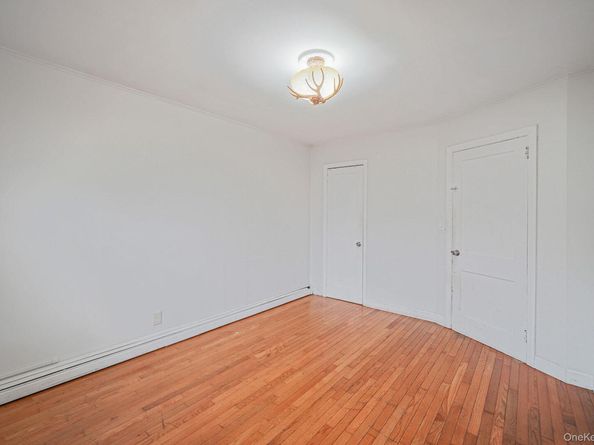 181 S Alleghany Avenue, Lindenhurst NY 11757