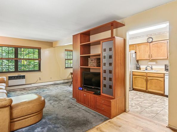220-75 67th Avenue 139, Oakland Gardens NY 11364