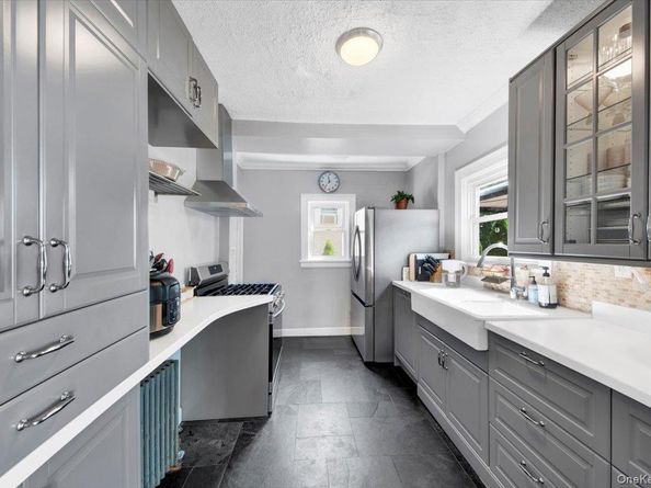 12 Crest Avenue, Mount Vernon NY 10550