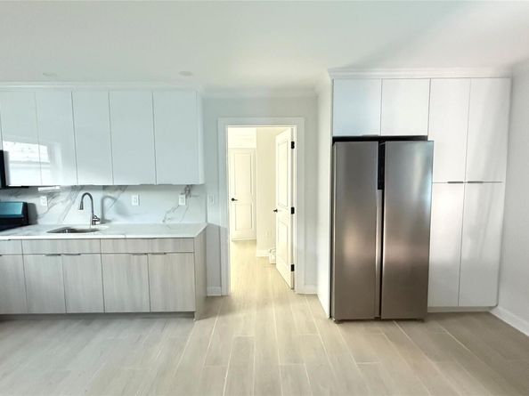 16430 77th Road, Fresh Meadows NY 11366