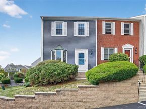 501 Mallard Way, Peekskill NY 10566
