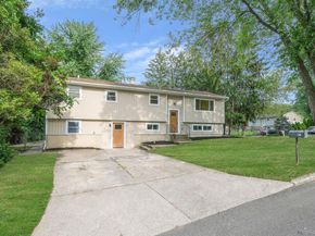 72 Radburn Drive, Farmingville NY 11738