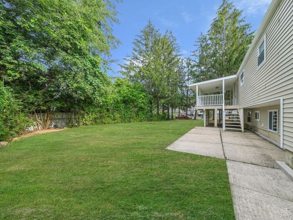 72 Radburn Drive, Farmingville NY 11738
