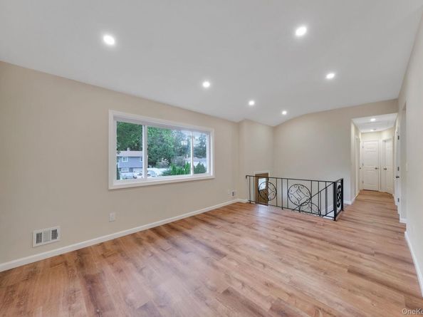 72 Radburn Drive, Farmingville NY 11738