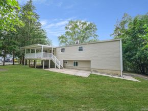72 Radburn Drive, Farmingville NY 11738