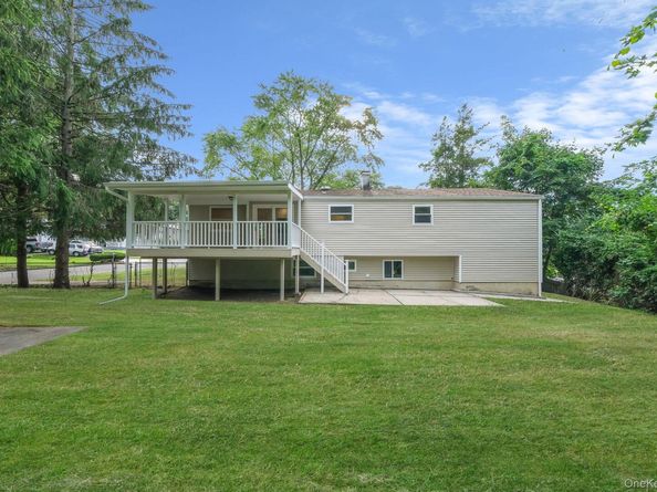 72 Radburn Drive, Farmingville NY 11738