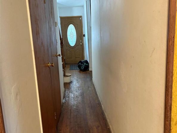 931 E 232nd Street, Bronx NY 10466