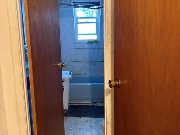 931 E 232nd Street, Bronx NY 10466
