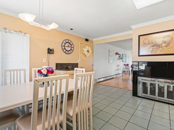 12 Coachman Lane, Levittown NY 11756
