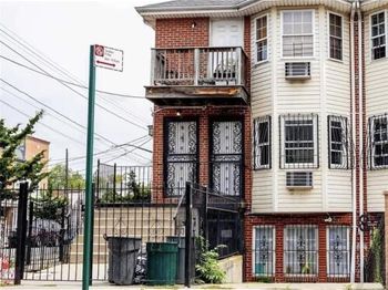 339 Elton Street