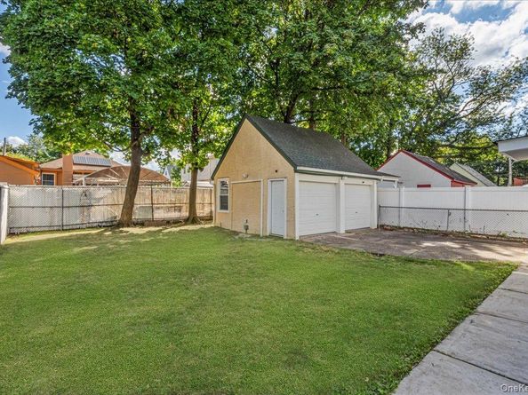 11461 176th Street, Addisleigh Park NY 11434