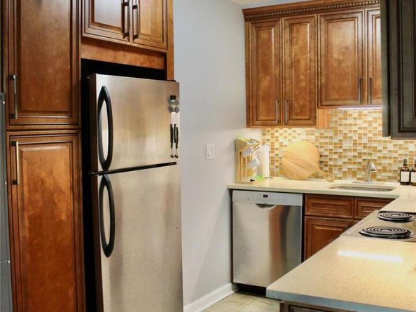 724 166th Street 5D, Beechhurst NY 11357