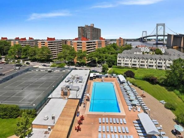 724 166th Street 5D, Beechhurst NY 11357