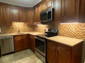 724 166th Street 5D, Beechhurst NY 11357
