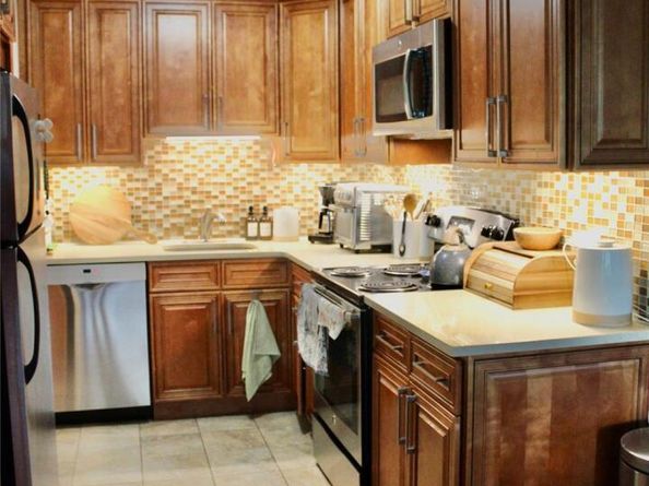 724 166th Street 5D, Beechhurst NY 11357