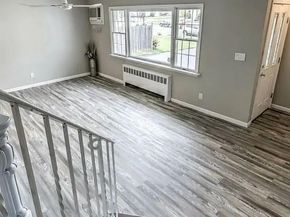 4 THOMAS Drive, North Babylon NY 11703
